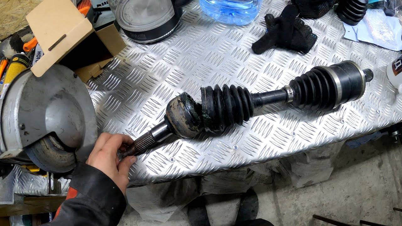 Замена внутреннего и наружного шрус: пошаговая инструкция