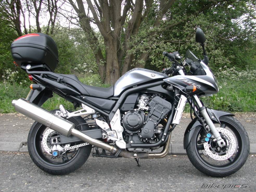 Тест-драйв мотоцикла honda x11 от моторевю. сравнение с yamaha fzs1000.