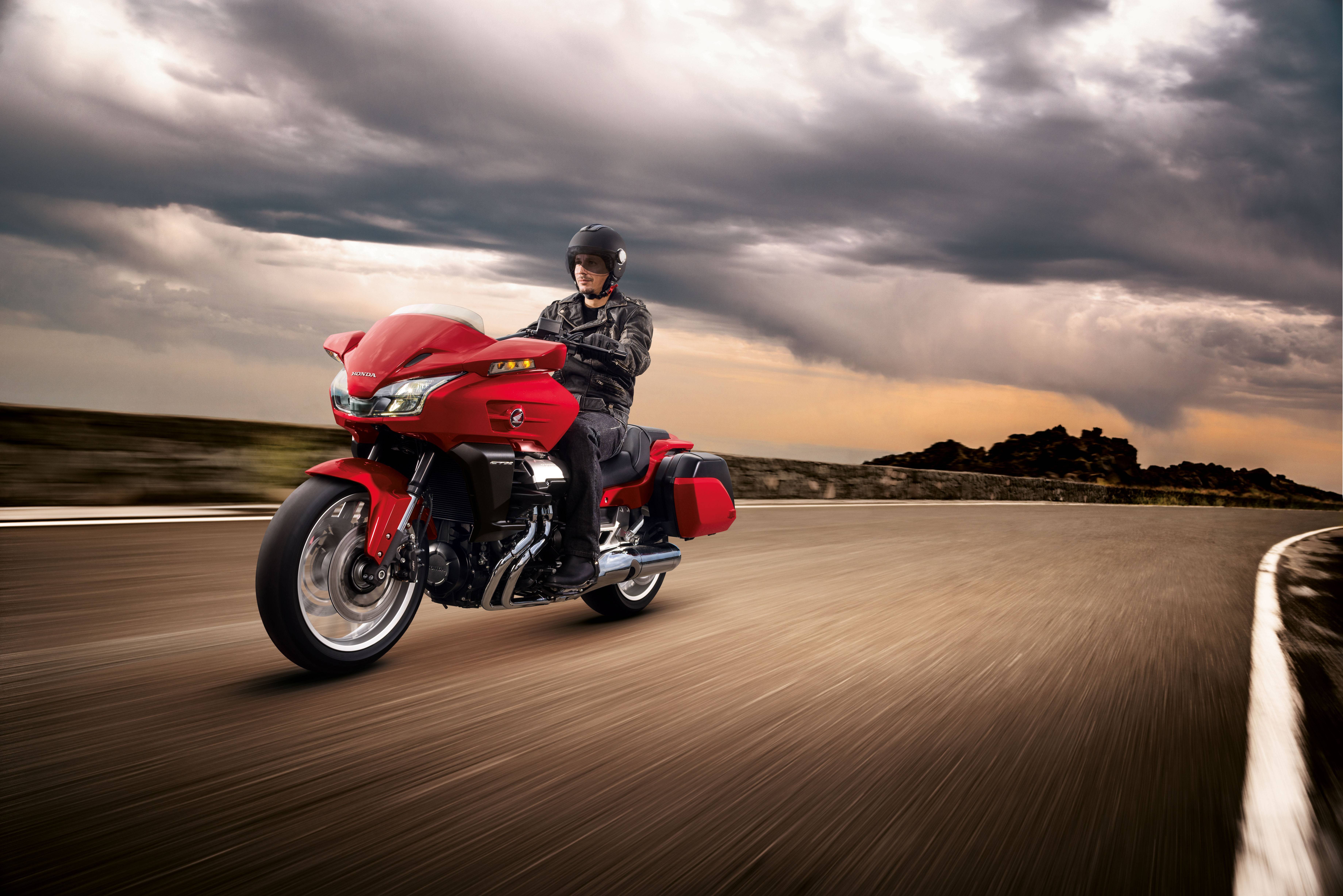 2014 honda ctx1300 review