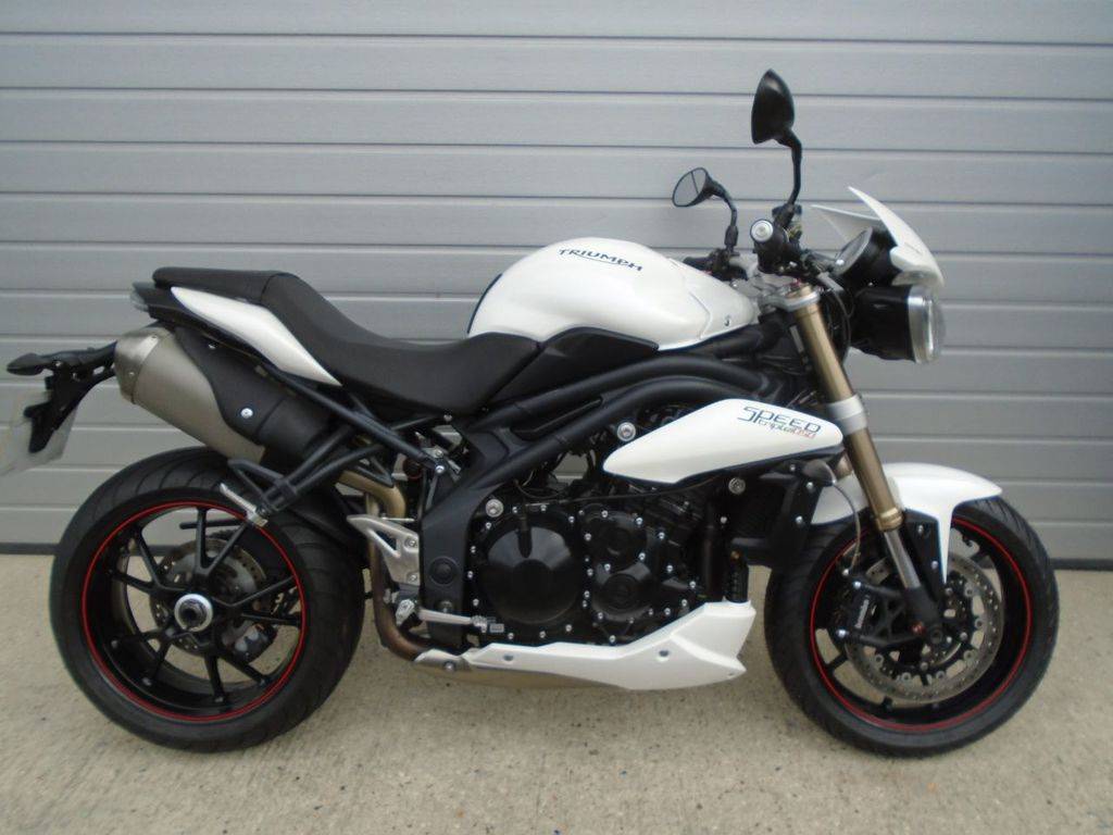 Мотоцикл triumph speed triple matt black limited edition 2008 обзор