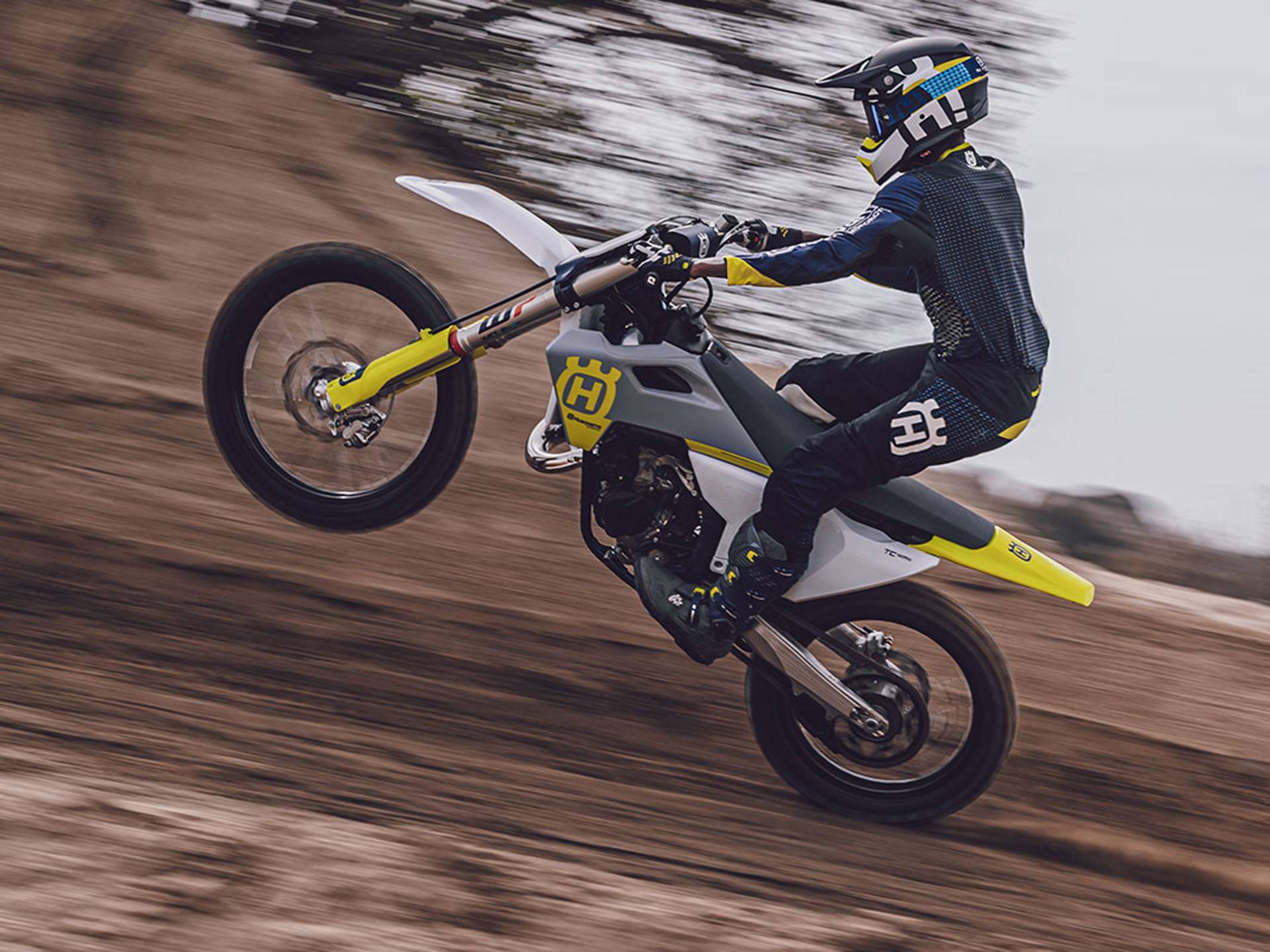 Легкая бензокоса husqvarna 125r. описание модели, инструкция по эксплуатации, видео работы, отзывы