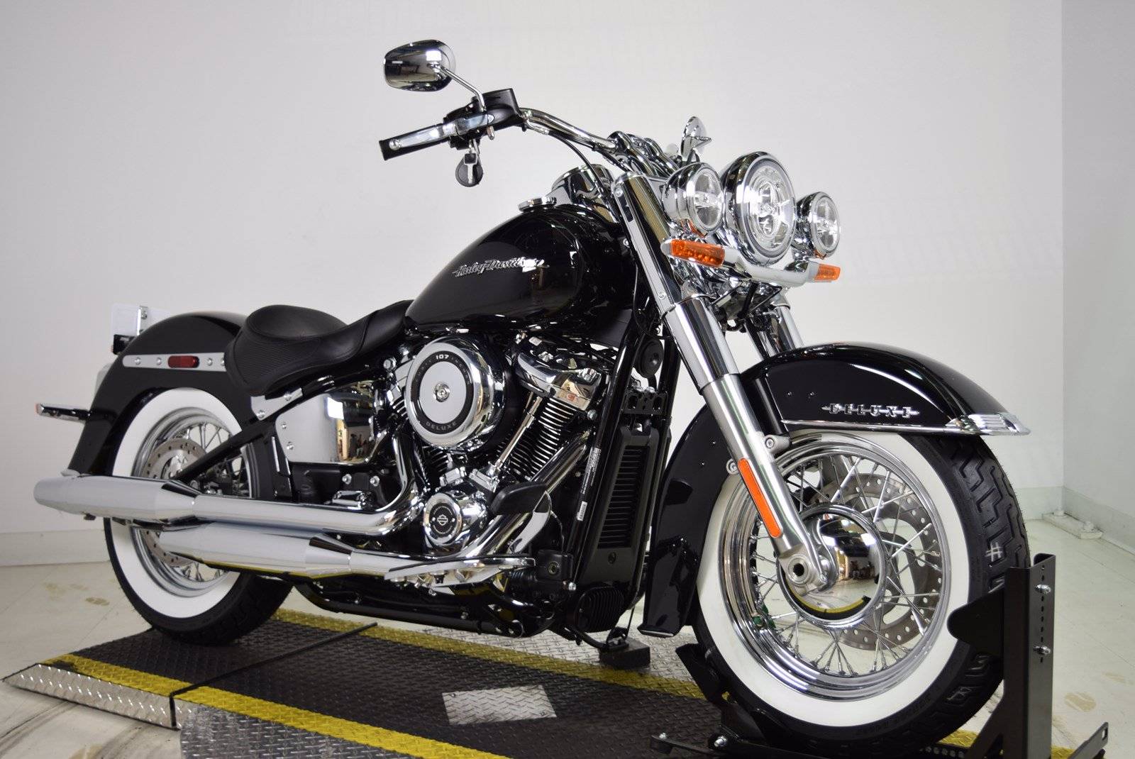 2020 harley-davidson softail deluxe [model overview]