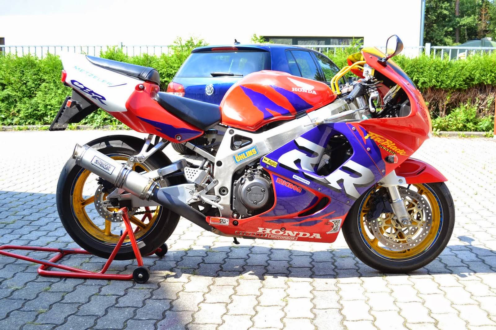 Honda cbr 900 rr fireblade — спортивный мотоцикл старой закалки