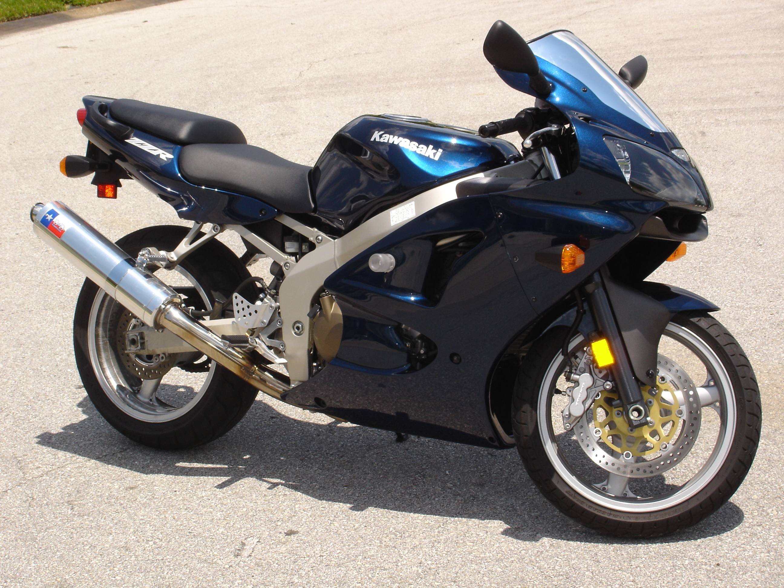 Kawasaki zzr. Kawasaki ZZR 600. Kawasaki ZZR 600 2005. Мотоцикл Kawasaki ZZR 600. Кавасаки ниндзя ZZR 600.