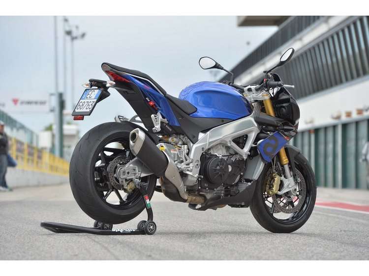Мотоцикл Aprilia Tuono V4 1100 RR