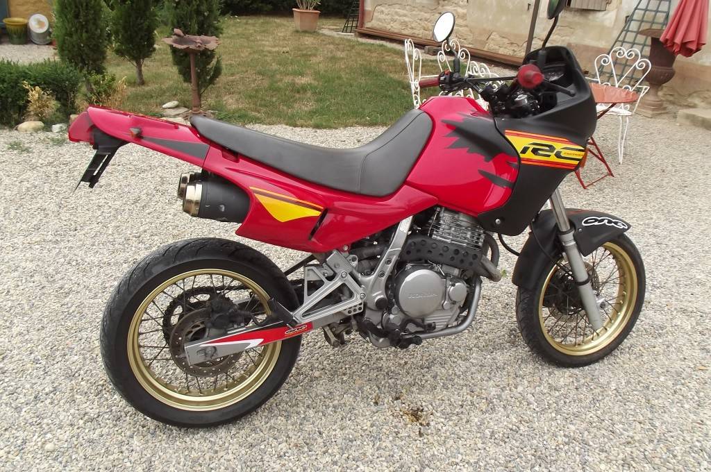 Honda nx 650 dominator - abcdef.wiki