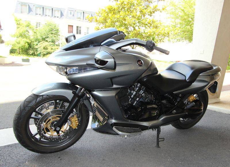 Honda dn-01