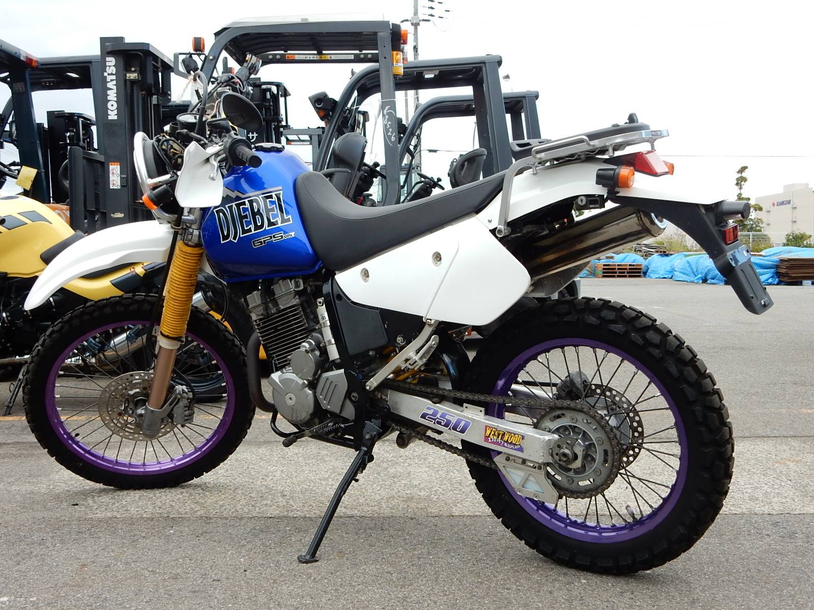 Suzuki dr 650