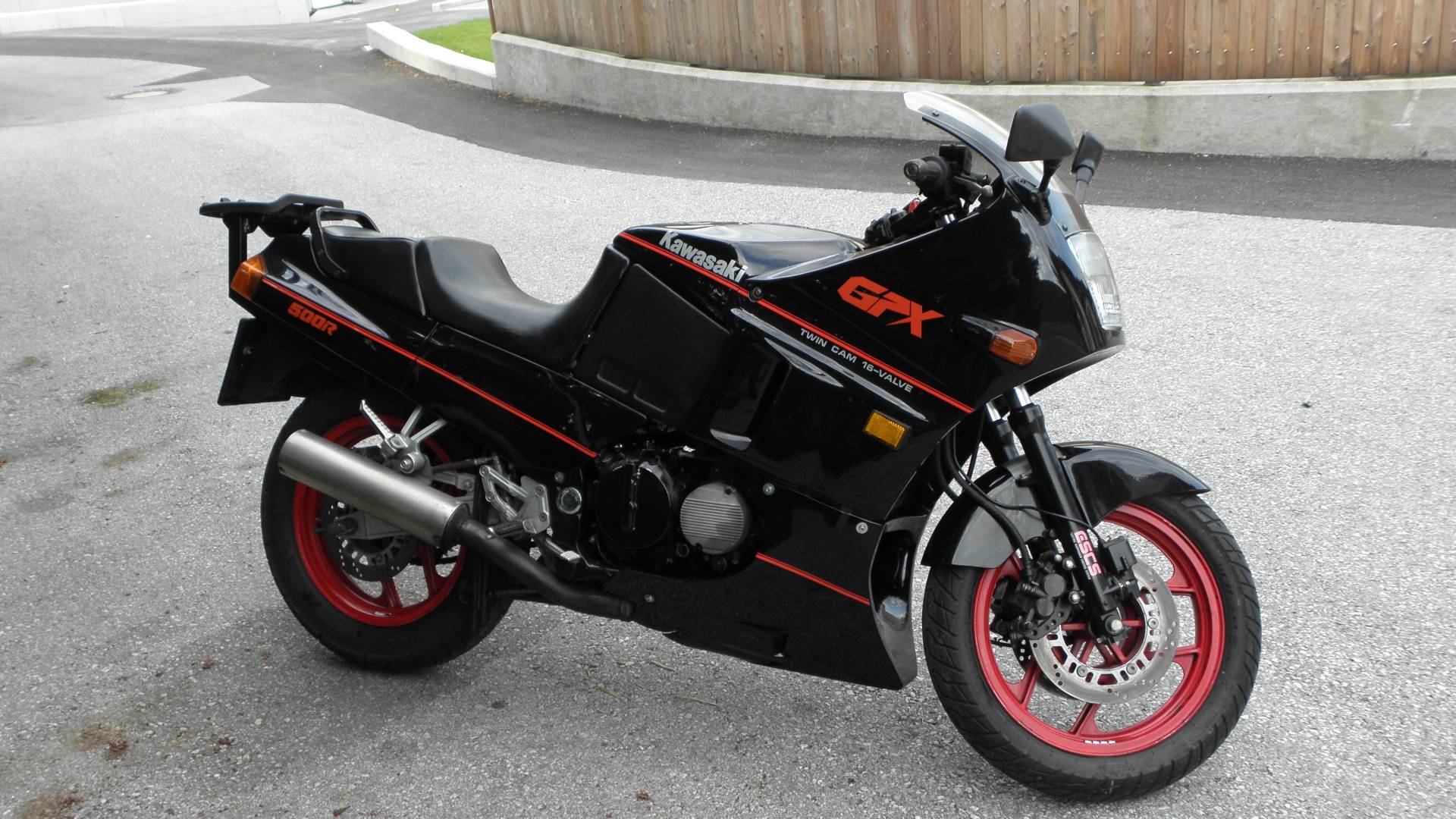 Kawasaki gpx600r (ninja 600r): review, history, specs