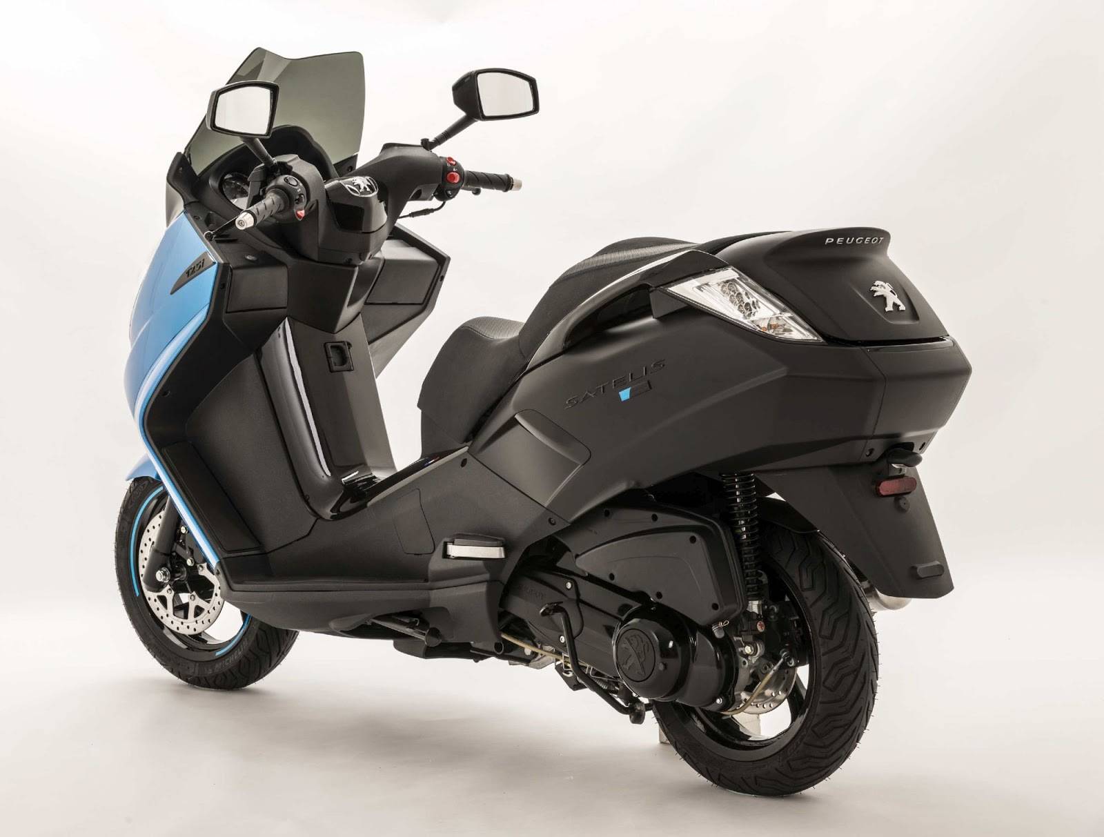 Городской макси-скутер peugeot satelis 2 400i