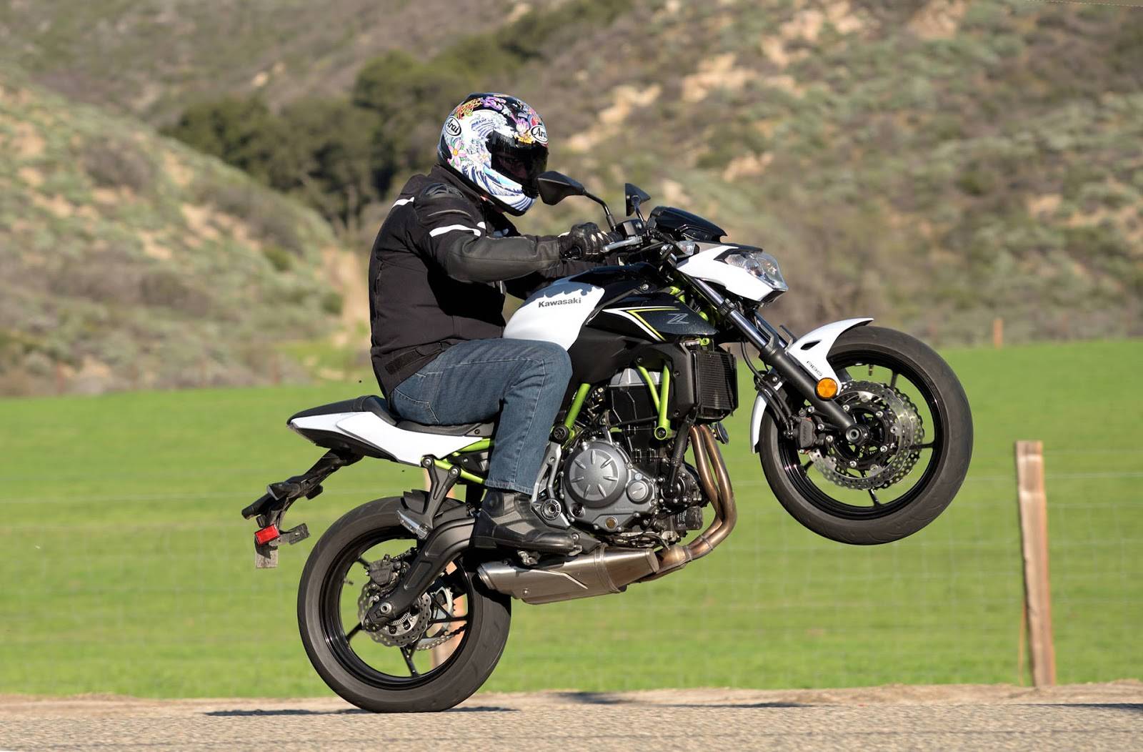 Представлены мотоциклы kawasaki ninja 650 и z650 2020 года