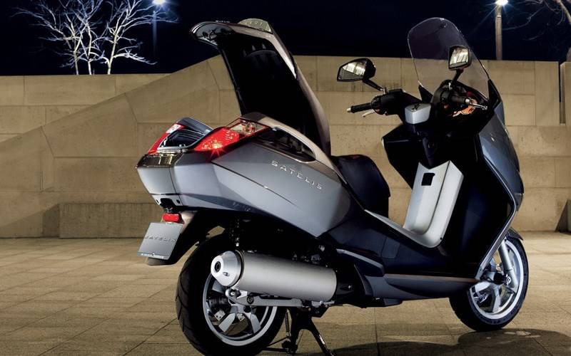 Peugeot satelis 500 2019 492,7cc scooter price, specifications, videos