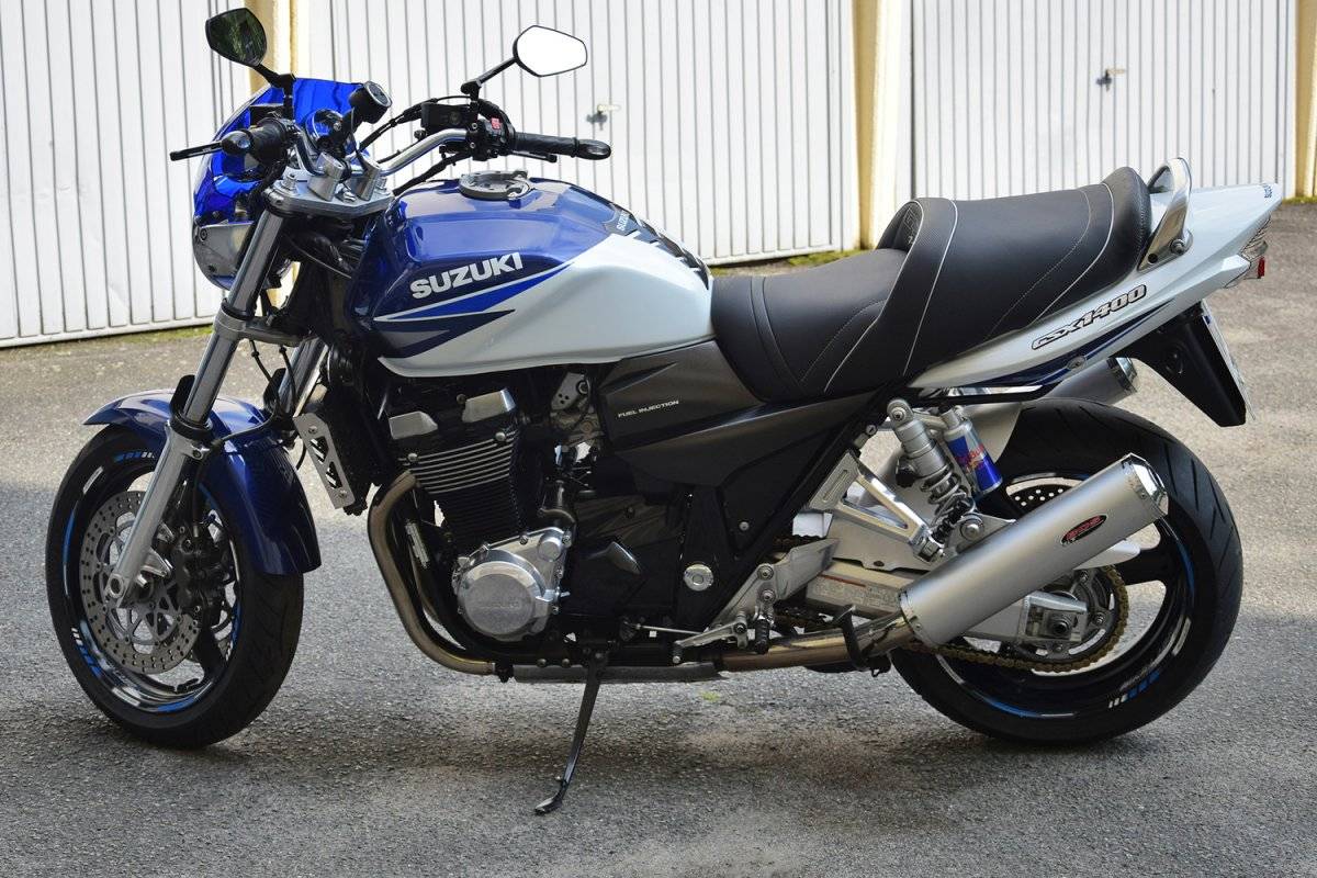 Suzuki gsx-r 750 - обзор, технические характеристики | mymot - каталог мотоциклов и все объявления об их продаже в одном месте